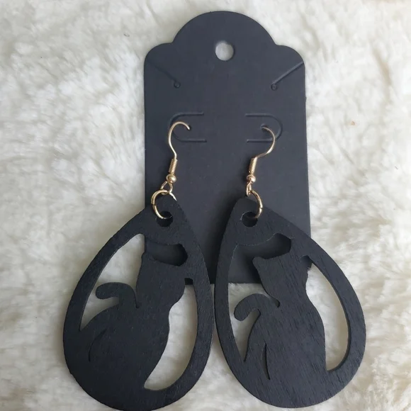 3/$15 New Black Wooden Halloween Cat Earrings - Picture 3 of 3